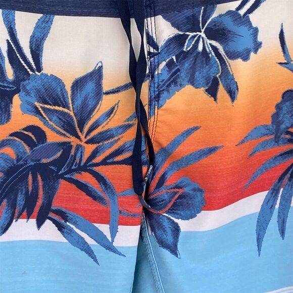 O'NEILL Hyperfreak Heist Men's Boardshorts Size 29 Tropical Print - Picture 4 of 10